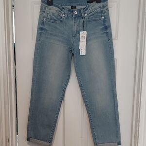 Calvin Klein Women's Light Blue Cropped Jeans. Size 6